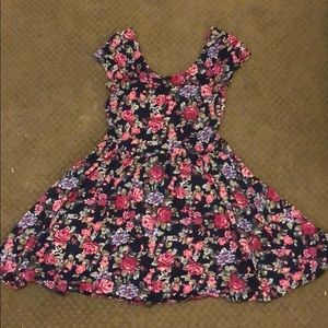 Forever 21 scoop neck floral dress